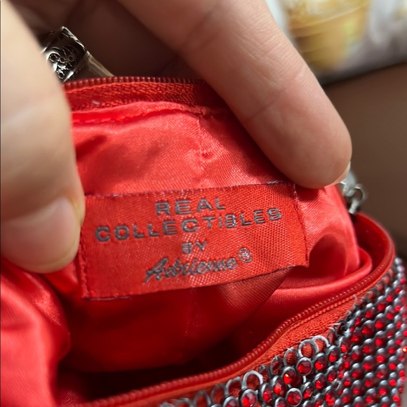 Elegant Red Beaded Women's collectible Bag - Picture 8 of 8